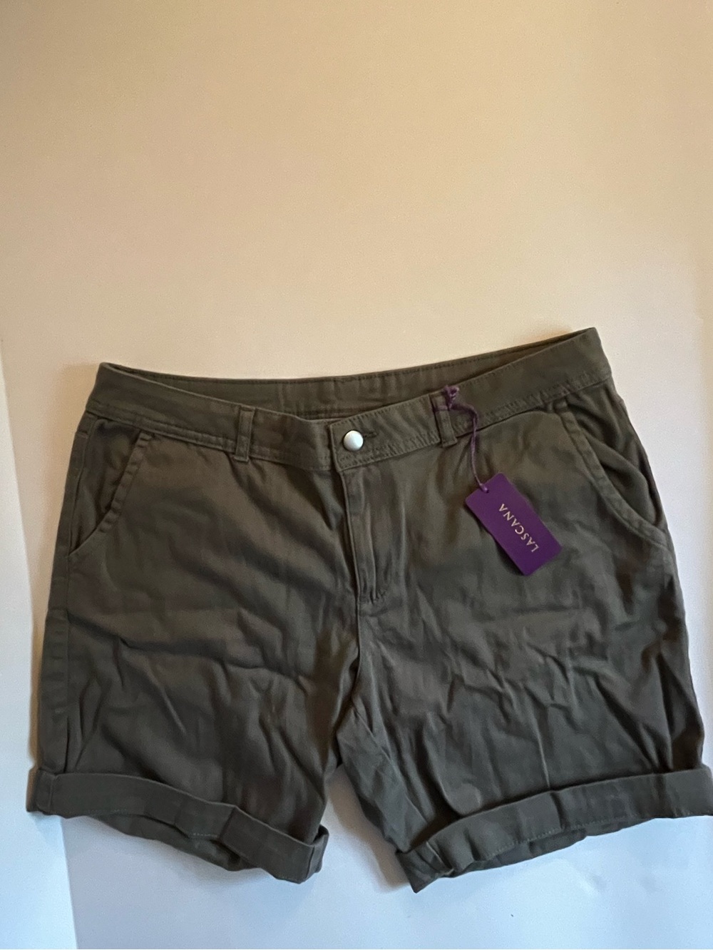 *NWT Lascana Women’s Olive Roll-Cuff Bermuda Shorts - 
Size 10